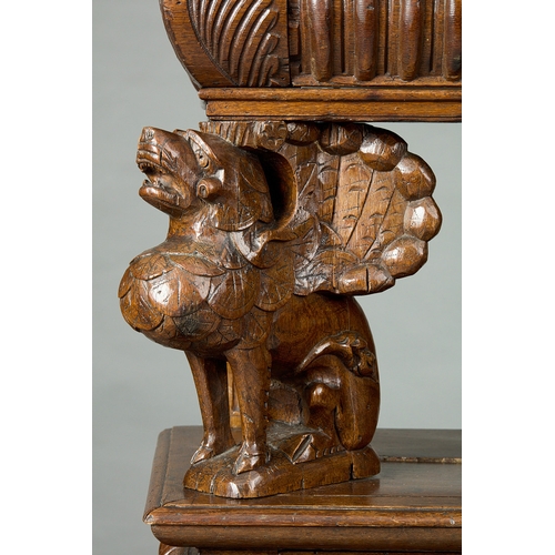 32 - A RARE ELIZABETHAN OAK THREE TIER BUFFET WITH QUADRUPLE GRIFFIN SUPPORTS, HOME COUNTIES, CIRCA 1570-... 