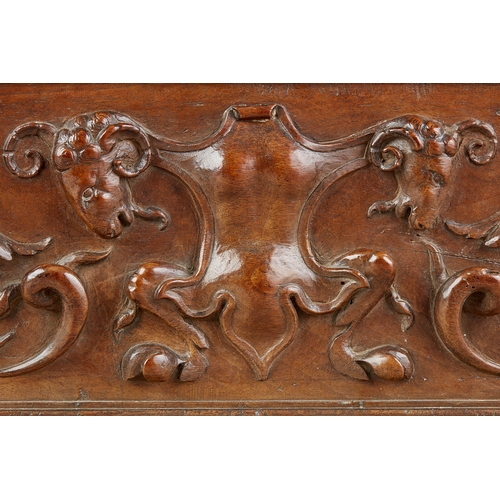 35 - A VERY HIGH-QUALITY RENAISSANCE FONTAINEBLEAU WALNUT BOX, FRENCH, LYON, CIRCA 1540-1550. The deep ... 