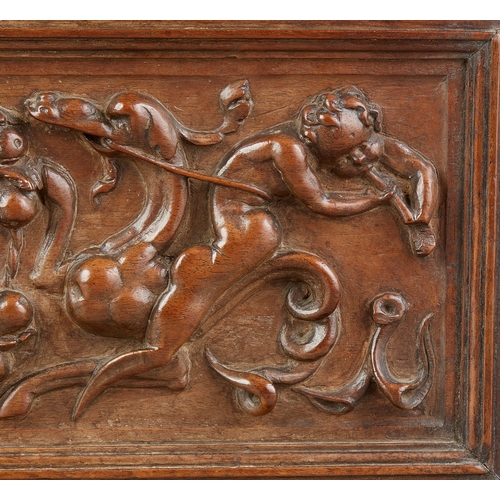 35 - A VERY HIGH-QUALITY RENAISSANCE FONTAINEBLEAU WALNUT BOX, FRENCH, LYON, CIRCA 1540-1550. The deep ... 