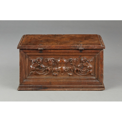 35 - A VERY HIGH-QUALITY RENAISSANCE FONTAINEBLEAU WALNUT BOX, FRENCH, LYON, CIRCA 1540-1550. The deep ... 