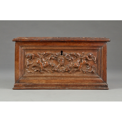 35 - A VERY HIGH-QUALITY RENAISSANCE FONTAINEBLEAU WALNUT BOX, FRENCH, LYON, CIRCA 1540-1550. The deep ... 