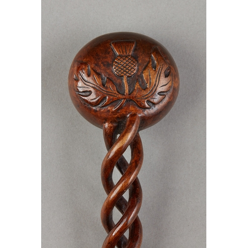 51 - A FINE QUALITY TREEN EARLY 19TH CENTURY SCOTTISH TODDY LADLE, CIRCA 1800-1820. The Beech ladle with ... 