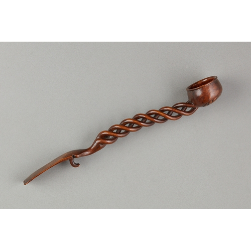 51 - A FINE QUALITY TREEN EARLY 19TH CENTURY SCOTTISH TODDY LADLE, CIRCA 1800-1820. The Beech ladle with ... 