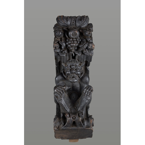 73 - A PAIR OF ELIZABETH I OAK CORBELS CARVED WITH GROTESQUE SATYRS, CIRCA 1580-1600. Originally Jetty su... 