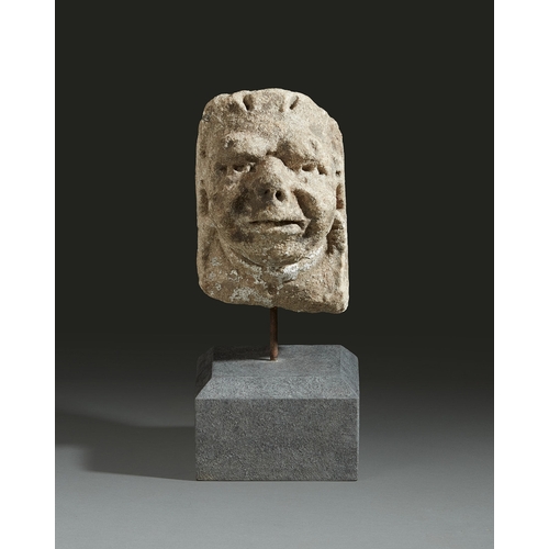 75 - SMALL 15TH CENTURY OOLITIC LABEL STOP CORBEL HEAD, ENGLISH, CIRCA 1430-1450. The small Oolitic Limes... 