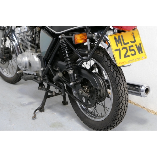 205 - 1980 Suzuki GS250  //  Registration Number: MLJ 725W / Frame Number: 710071 / Engine Number: 136809 ... 