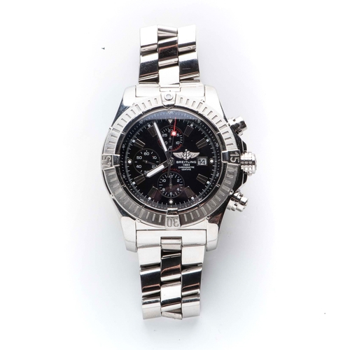 421 - A GENTLEMAN'S STAINLESS STEEL WRISTWATCH, BREITLING SUPER AVENGER CHRONOGRAPH