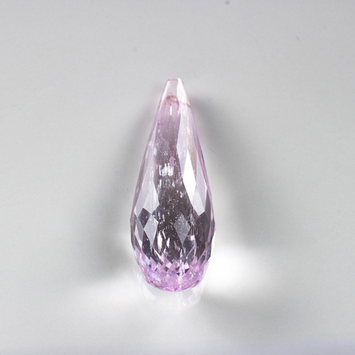 449 - AN UNMOUNTED BRIOLETTE-CUT KUNZITE