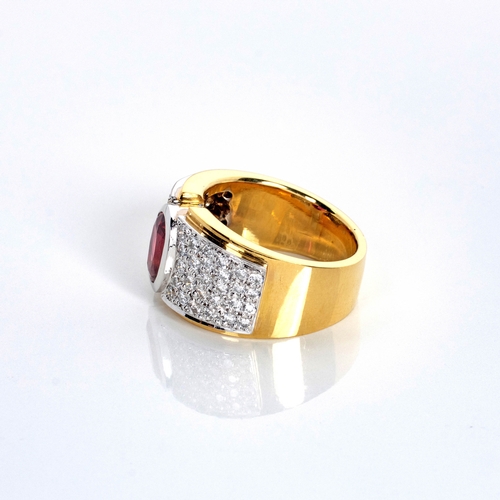 477 - A RUBY AND DIAMOND RING