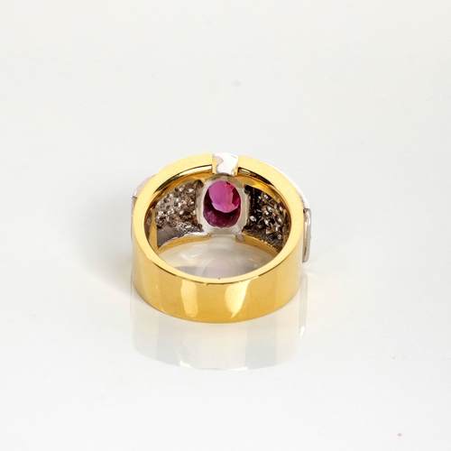 477 - A RUBY AND DIAMOND RING