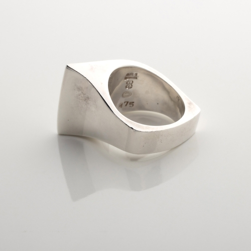 490 - A SILVER RING, DESIGNED BY BENT GABRIELSEN FOR GEORG JENSEN, DENMARK