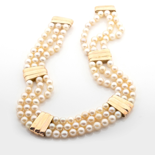 515 - A PEARL CHOKER NECKLACE