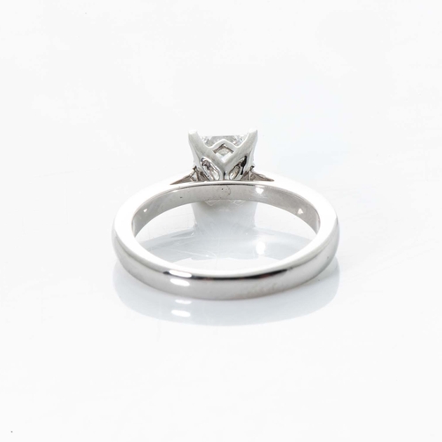 536 - A DIAMOND SOLITAIRE RING