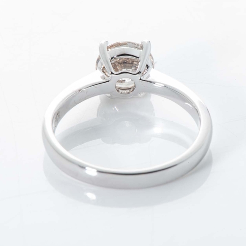 541 - A DIAMOND SOLITAIRE RING