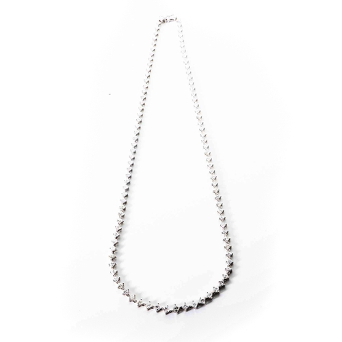 547 - A DIAMOND NECKLACE