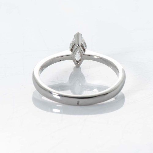 564 - A DIAMOND SOLITAIRE RING