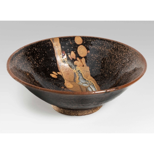 602 - ANTON VAN DER MERWE (SOUTH AFRICAN 1950 – 1916): A STONEWARE BOWL