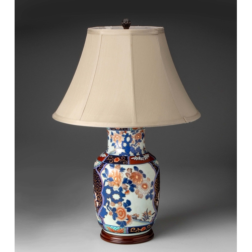 705 - A JAPANESE IMARI LAMP, CONTEMPORARY