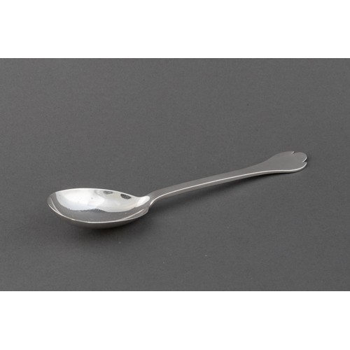 1054 - AN EDWARD VII SILVER TREFFID PATTERN TABLESPOON, JAMES DEAKIN AND SONS, SHEFFIELD, 1904