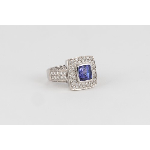 507 - A TANZANITE AND DIAMOND RING