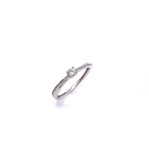 95 - 4 CLAW DIAMOND RING WITH A TWIST DESIGN BAND