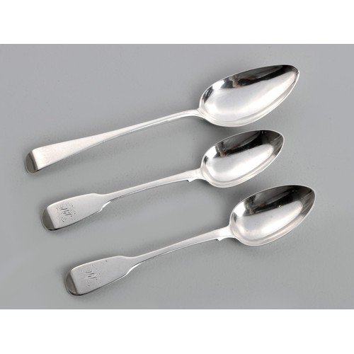 1084 - A PAIR OF WILLIAM IV SILVER FIDDLE PATTERN TABLESPOONS, SAMUEL HAYNE AND DUDLEY CATER, LONDON, 1836