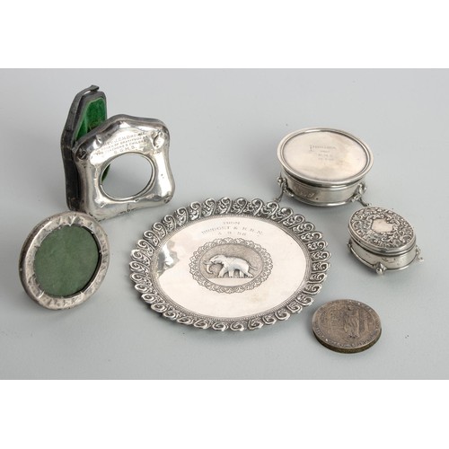 1171 - A MISCELLANEOUS COLLECTION OF SILVER ITEMS