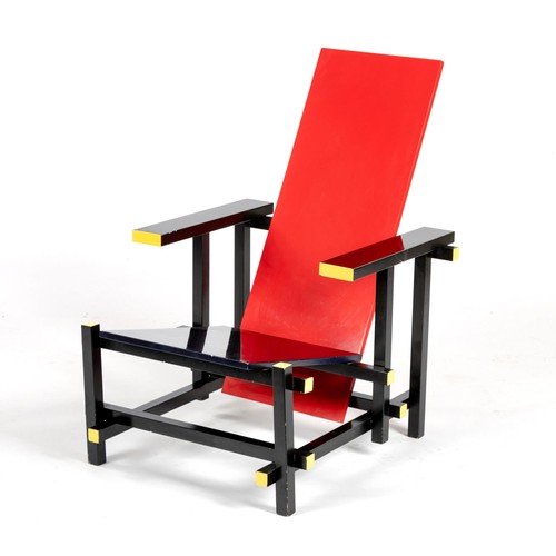 119 - A REPRODUCTION RED BLUE CHAIR