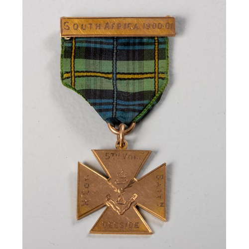 848 - A CASED 9CT GOLD ANGLO-BOER WAR TRIBUTE MEDAL(We guarantee this article is antique and over 100 year... 