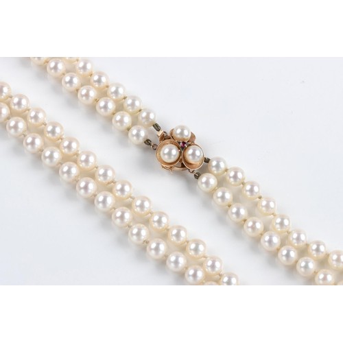 639 - A PEARL NECKLACE