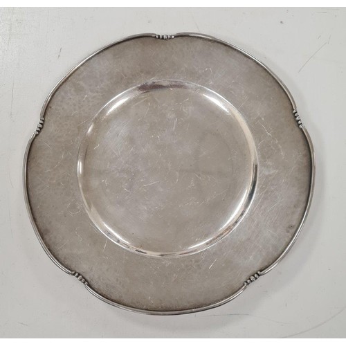 1185 - A SILVER PLATE