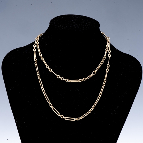 828 - A GOLD CHAIN NECKLACE