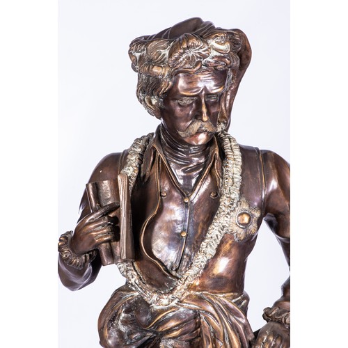 561 - A BRONZE STATUE OF A NOBLEMAN, LATE 19TH/EARLY 20TH CENTURY