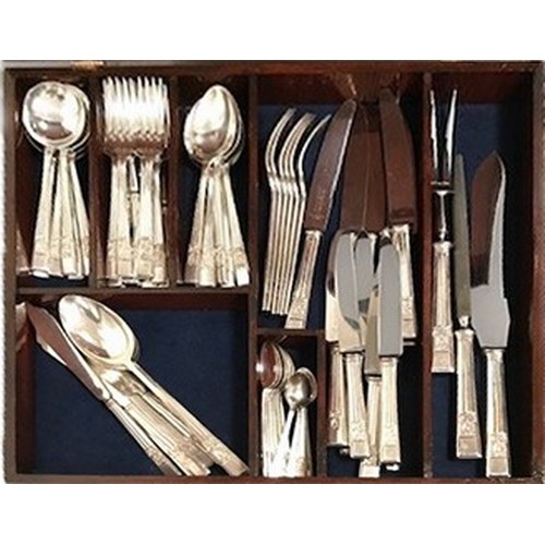 748 - A SET OF DE MONTFORT PLATED FLATWARE