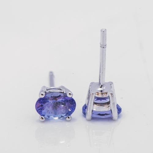 920 - A PAIR OF TANZANITE EARRINGS