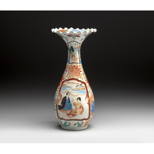 666 - A JAPANESE 'SHOGUN AND GEISHA' VASE, MEIJI PERIOD, 1868 - 1912