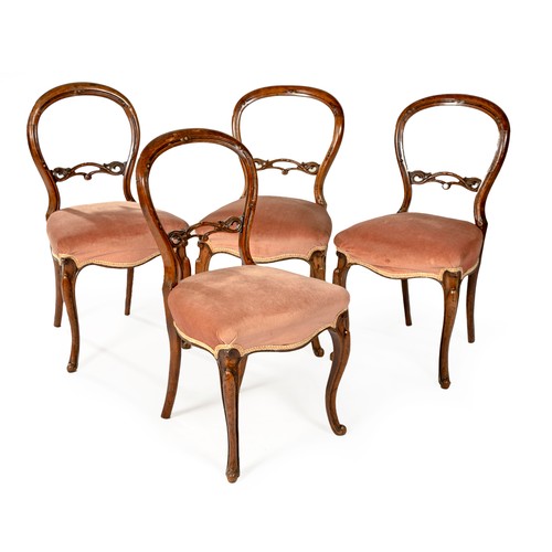 417 - A SET OF FOUR VICTORIAN WALNUT CHAIRS