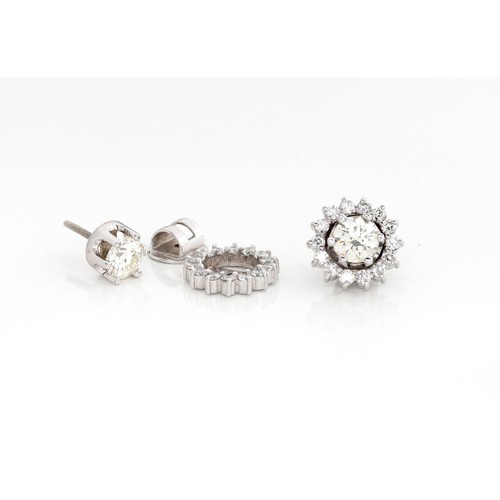 843 - A PAIR OF DIAMOND EARRINGS