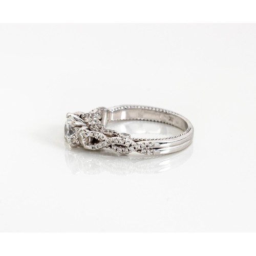 885 - A DIAMOND RING