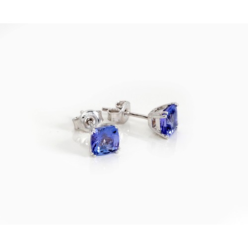 922 - A PAIR OF TANZANITE EAR STUDS