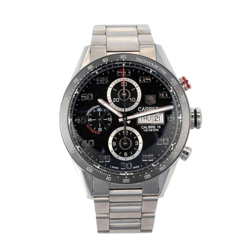 1086 - A GENTLEMAN'S STAINLESS-STEEL WRISTWATCH, TAG HEUER CARRERA