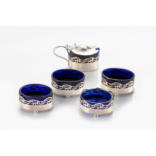 711 - AN EDWARD VII SILVER MUSTARD POT AND FOUR SALTS, HORTON AND ALLDAY, BIRMINGHAM, 1902