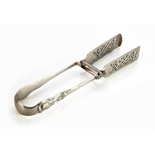 700 - A PAIR OF VICTORIAN SILVER KING'S PATTERN ASPARAGUS TONGS, CHAWNER AND CO, LONDON 1869