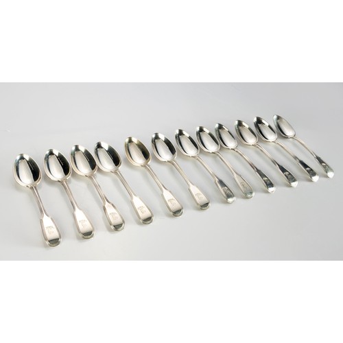 691 - A SET OF TWELVE GEORGE IV FIDDLE AND THREAD PATTERN SILVER TEASPOONS, WILLIAM CHAWNER II, LONDON, 18... 