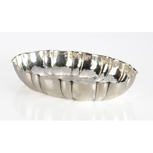 777 - A SILVER BOWL