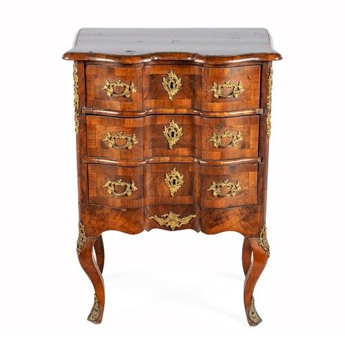 424 - A WALNUT AND GILT-METAL-MOUNTED CHEST-OF-DRAWERS, 19TH CENTURY