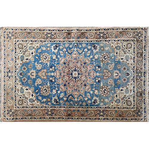 147 - AN ISFAHAN RUG, IRAN, MODERN160 by 100cm