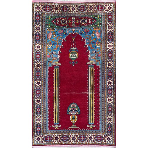 126 - A PAKISTAN RUG, MODERN163 by 93cm