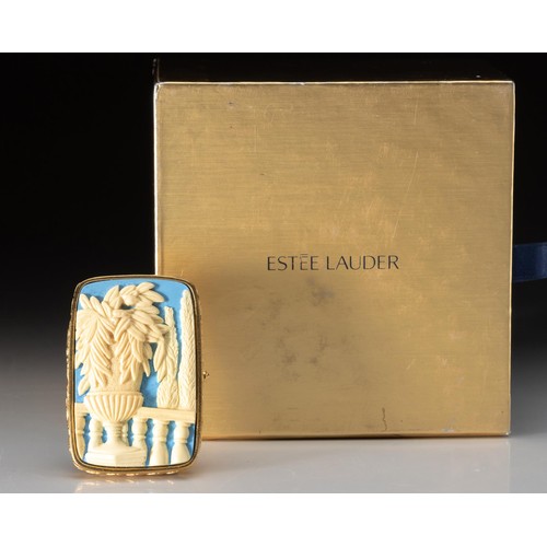 86 - AN ESTEE LAUDER SOLID PERFUME COMPACT, GARDEN CAMEO, 2008