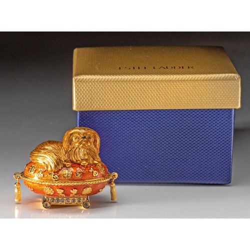 75 - AN ESTEE LAUDER SOLID PERFUME COMPACT, PAMPERED PEKINESE, 2005